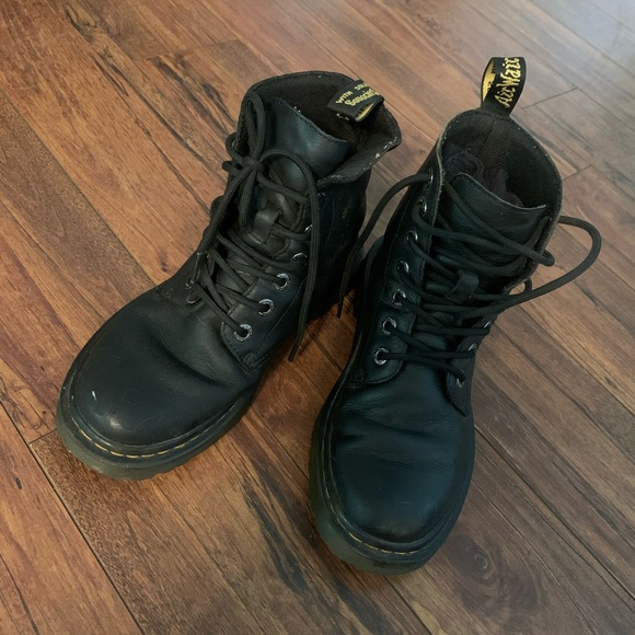 Doc Marten 1460 Pascal Black Boot - Picture 5 of 11